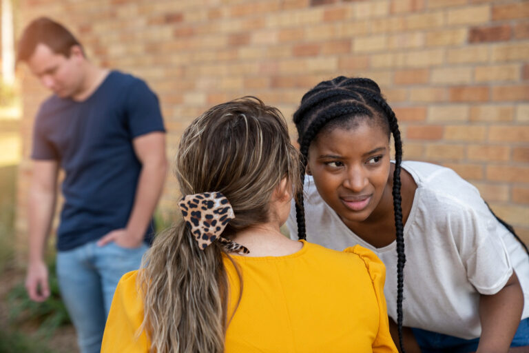 Préjugés et discrimination : Comprendre pour agir