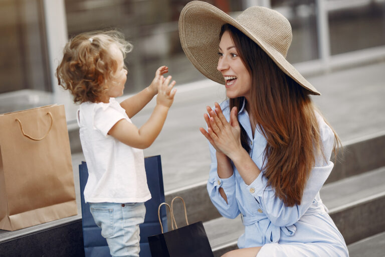 Communication efficace avec les enfants : clés pour une interaction réussie