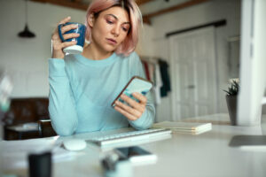 Est-ce bon de rester enfermé chez soi toute la journée ?