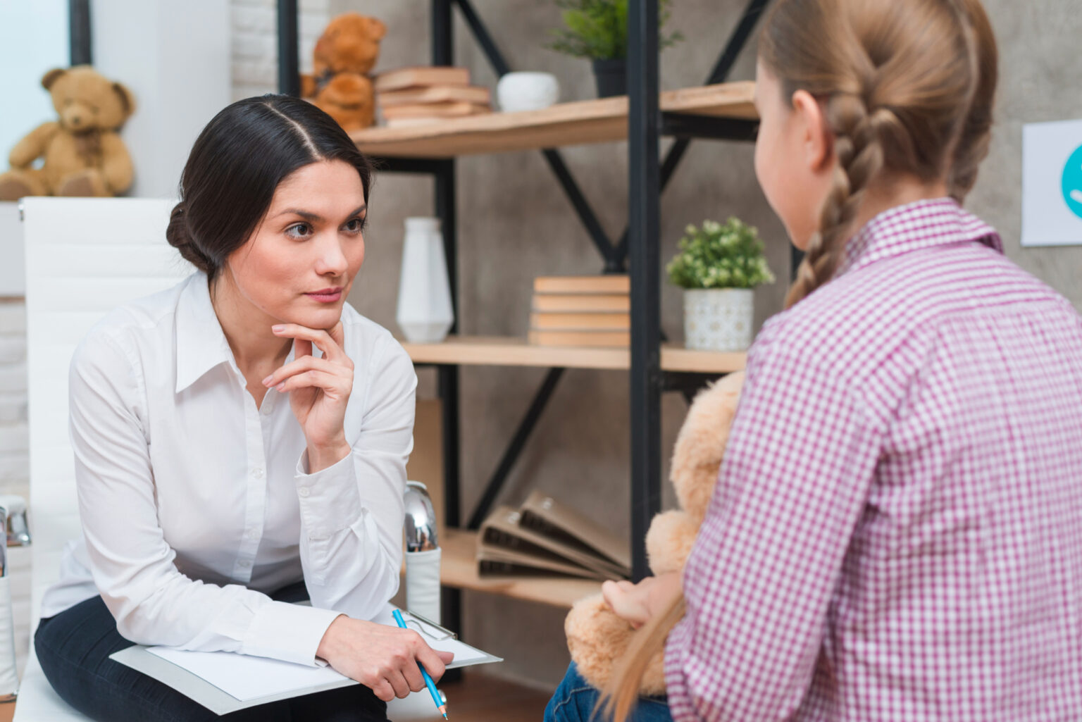 Comment la psychologie clinique aide-t-elle les patients ?